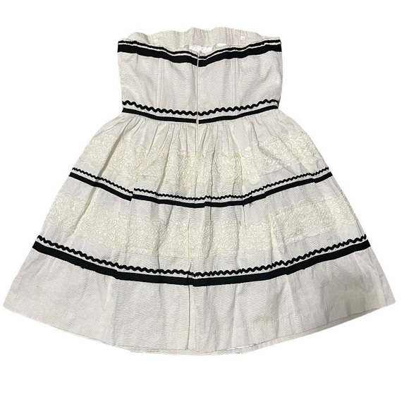 Honey Punch: Mini Bow and Lace Dress - Picture 2 of 3